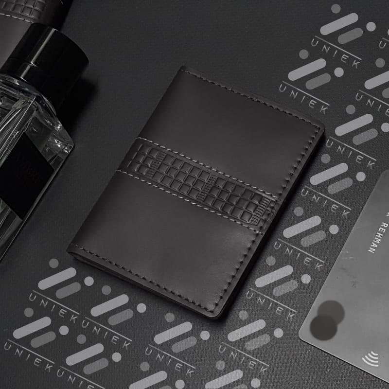 Premium Textured Leather Card Holder Wallet – Sleek Minimalist Design